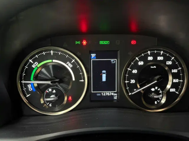Toyota Vellfire — Фото автомобиля 10