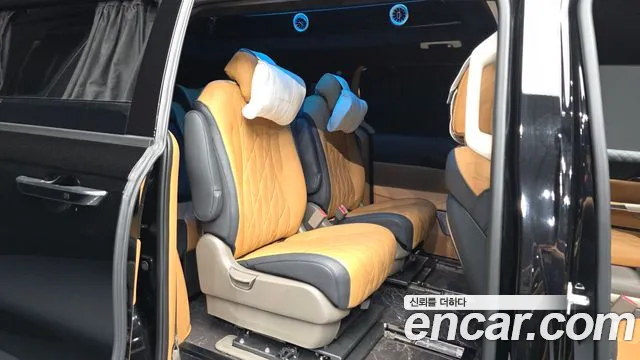 Kia Canival Новый Carnival 4 поколение Дизель 9 мест Hi-Limousine (Спецкузов) — Фото автомобиля 12