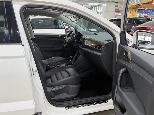Volkswagen Tharu — Фото автомобиля 12