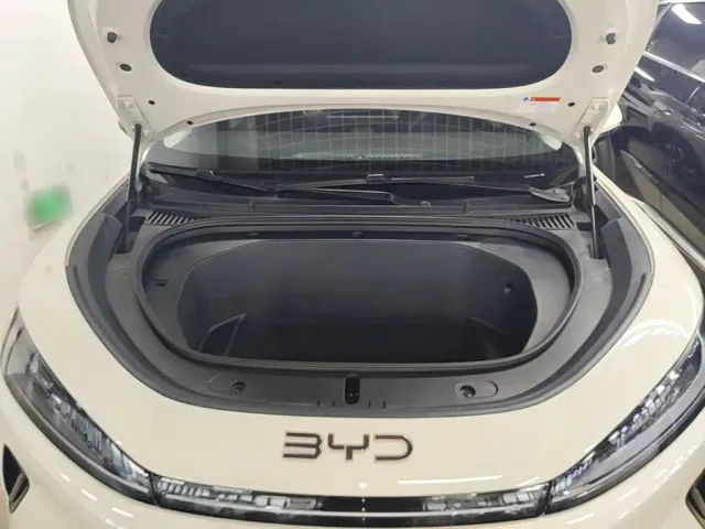 BYD Sealion 05 EV — Фото автомобиля 19
