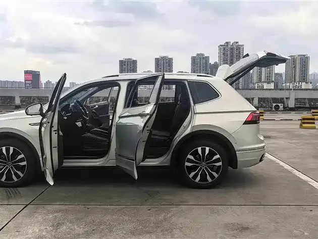 Volkswagen Tiguan L — Фото автомобиля 6