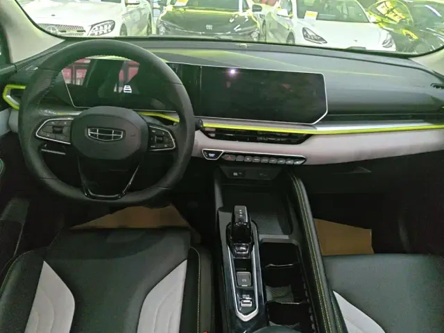 Geely Binyue — Фото автомобиля 9