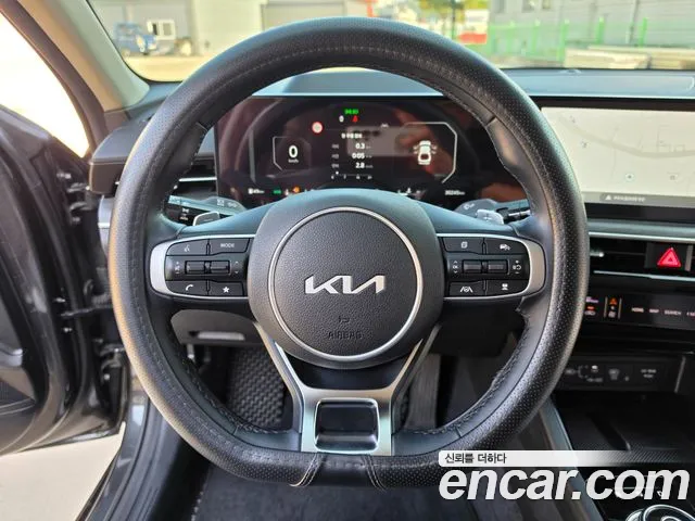 Kia K5 — Фото автомобиля 16