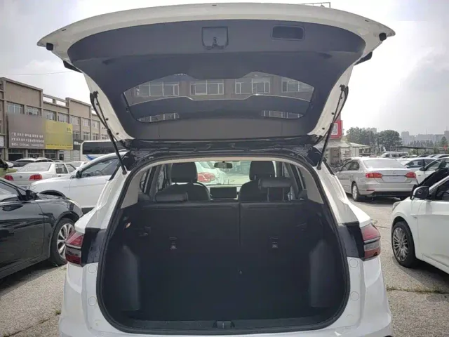 Geely Binyue — Фото автомобиля 18