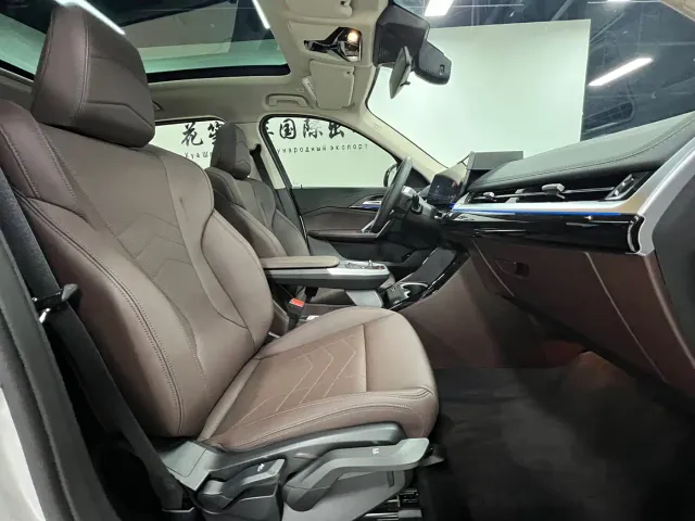 BMW X1 — Фото автомобиля 11