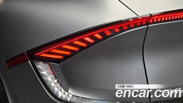 Kia EV6 — Фото автомобиля 8