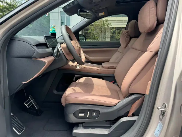 Nio ES8 — Фото автомобиля 4
