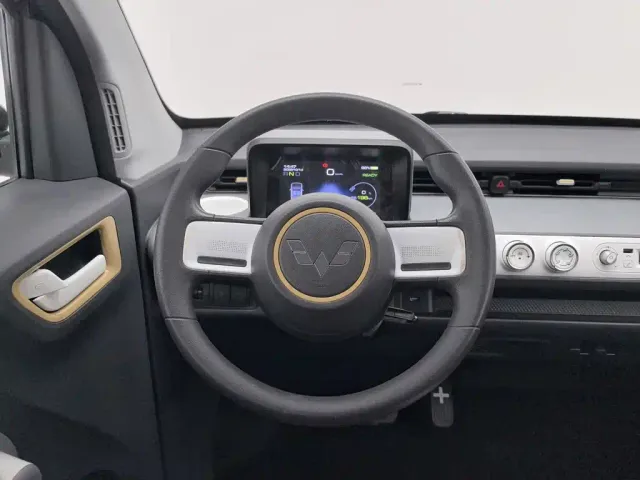 Wuling Hongguang Mini EV — Фото автомобиля 11