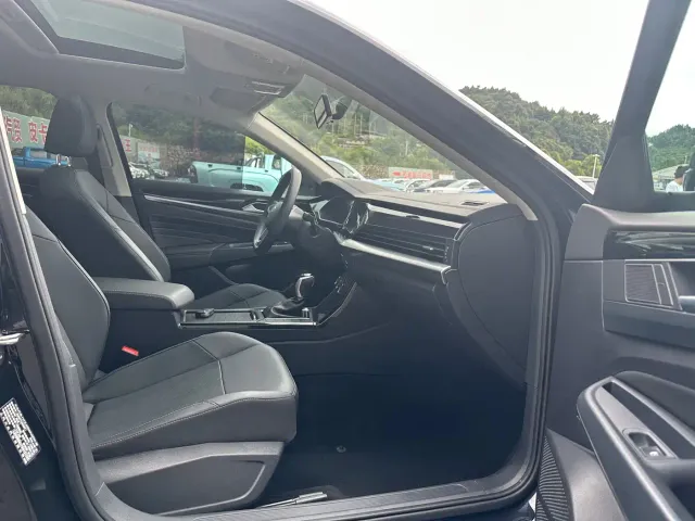 Volkswagen Passat — Фото автомобиля 6