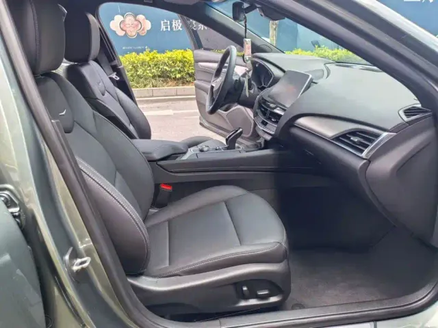Cadillac CT5 — Фото автомобиля 2