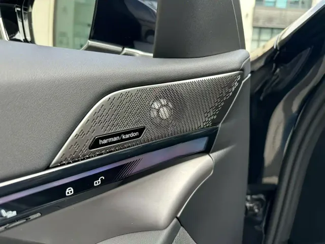 BMW 5 Series — Фото автомобиля 3