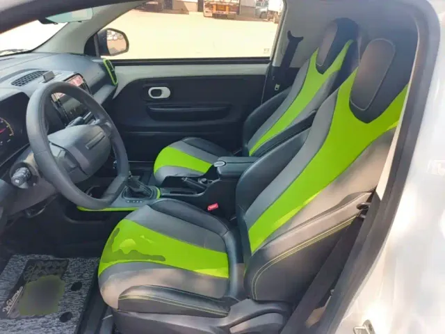 Roewe Clever — Фото автомобиля 16