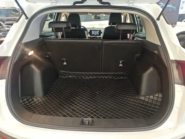Geely Binyue — Фото автомобиля 18