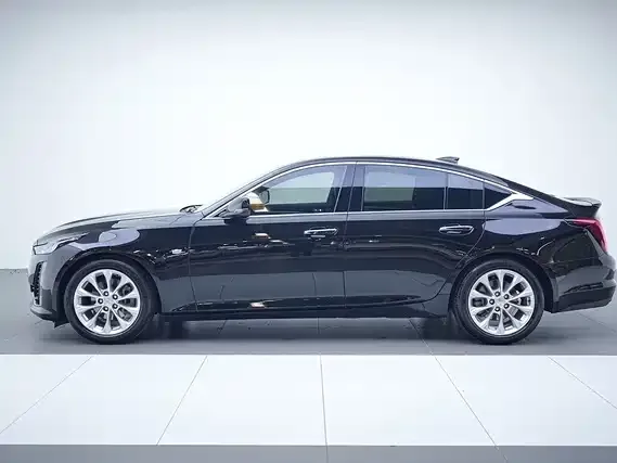 Cadillac CT5 — Фото автомобиля 2