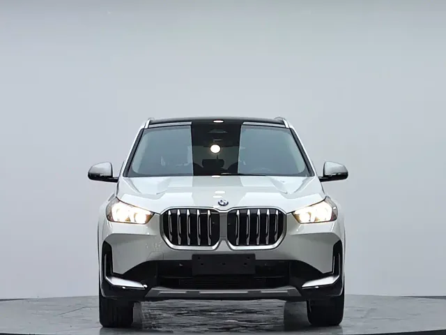 BMW X1 — Фото автомобиля 2