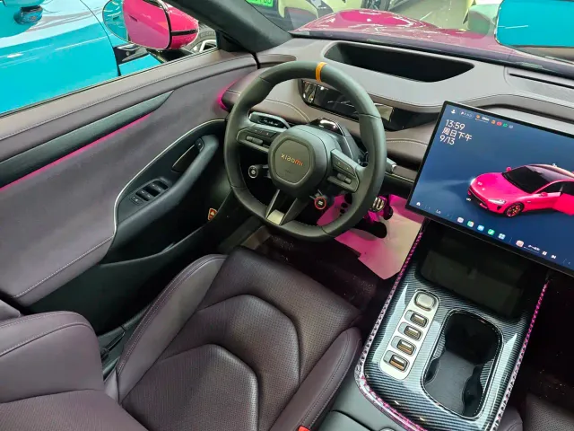 Xiaomi SU7 — Фото автомобиля 9