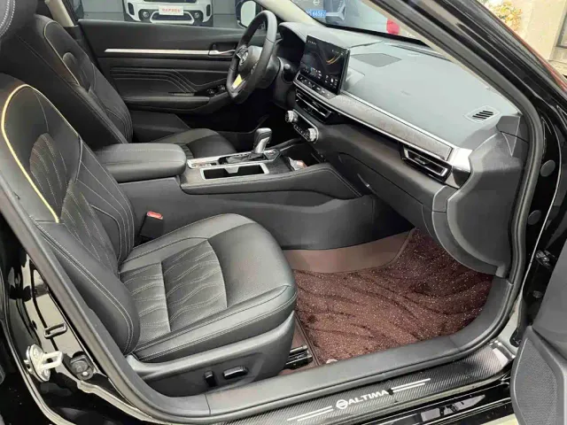 Nissan Teana — Фото автомобиля 16