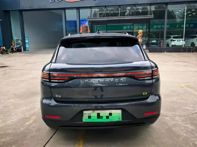 Leapmotor C11 — Фото автомобиля 8