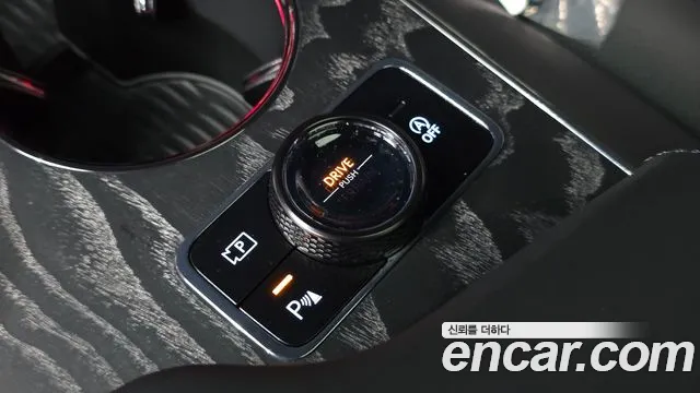 Genesis GV80 — Фото автомобиля 22
