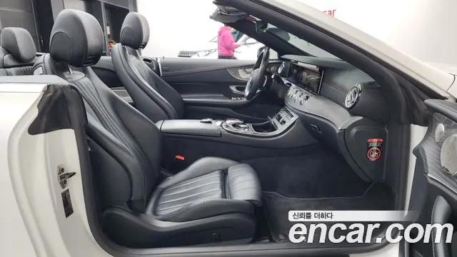 Mercedes-Benz E-Class — Фото автомобиля 20