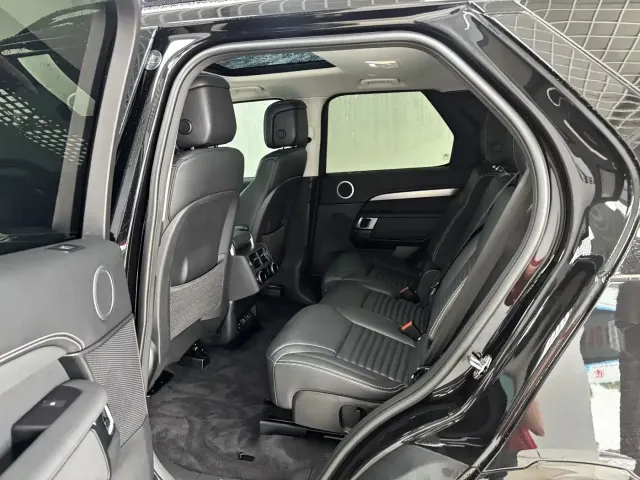 Land Rover Discovery — Фото автомобиля 21