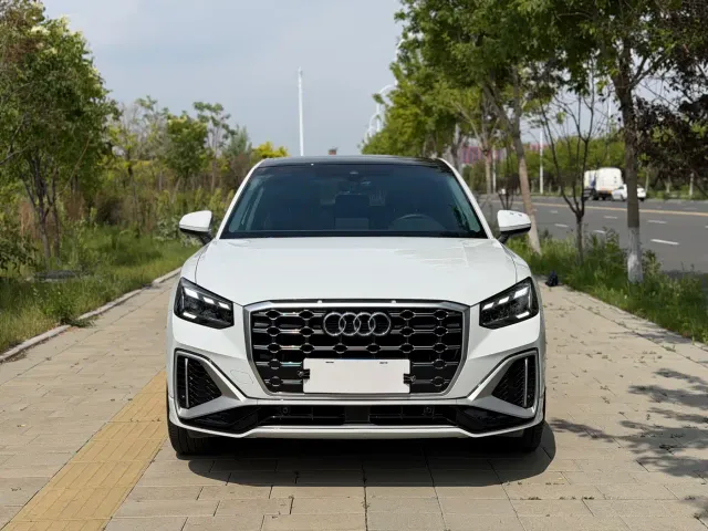 Audi Q2L — Фото автомобиля 2