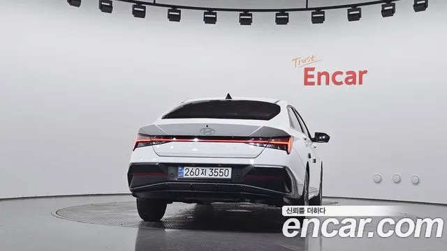 Hyundai AVANTE Новый Avante (CN7) — Фото автомобиля 4