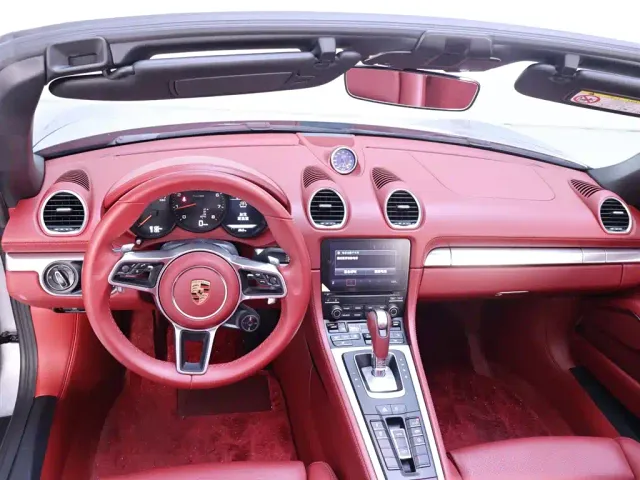Porsche 718 — Фото автомобиля 13