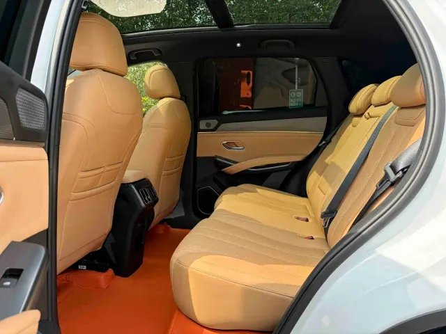 BYD Song L DM-i — Фото автомобиля 10