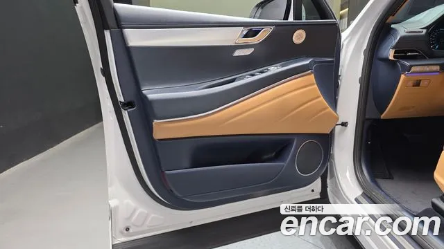 Genesis GV80 — Фото автомобиля 13