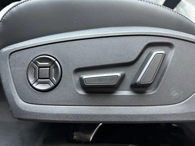 Audi Q4 e-tron — Фото автомобиля 19