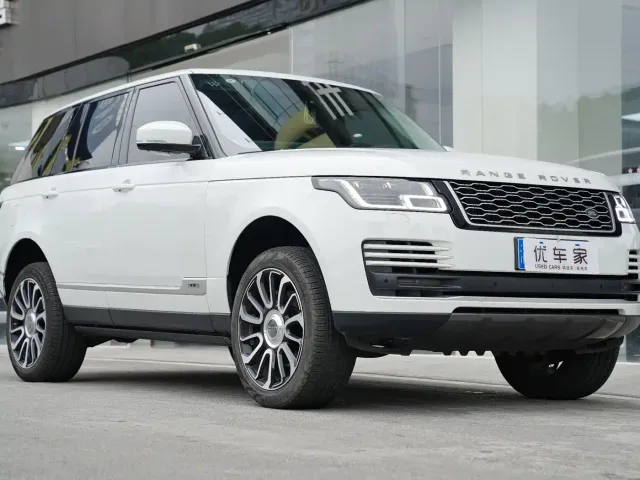 Land Rover Range Rover — Фото автомобиля 3