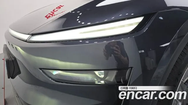Tesla Model Y — Фото автомобиля 8