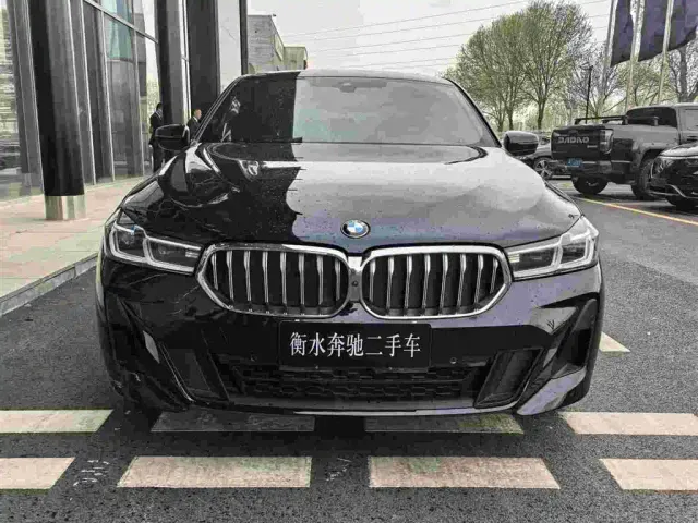 BMW 6 Series Gran Turismo — Фото автомобиля 2