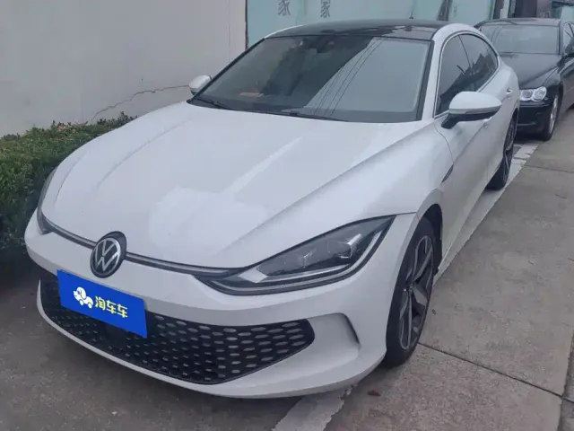 Фотография автомобиля — Volkswagen Lamando