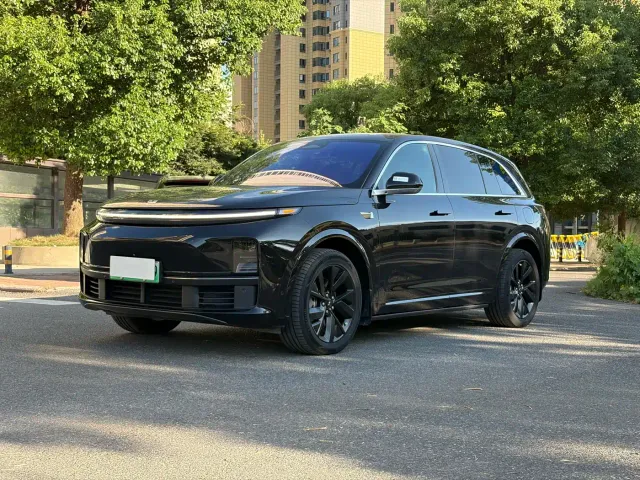 Фотография автомобиля — Li Auto L7