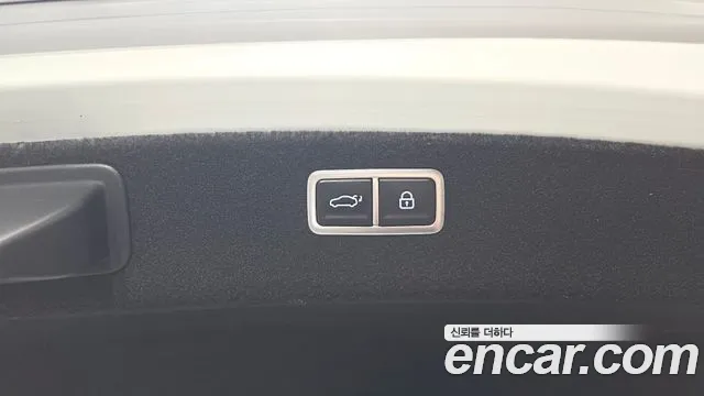 Genesis G80 Бензин 2.5 турбо 2WD — Фото автомобиля 30