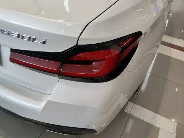 BMW 5 Series — Фото автомобиля 7
