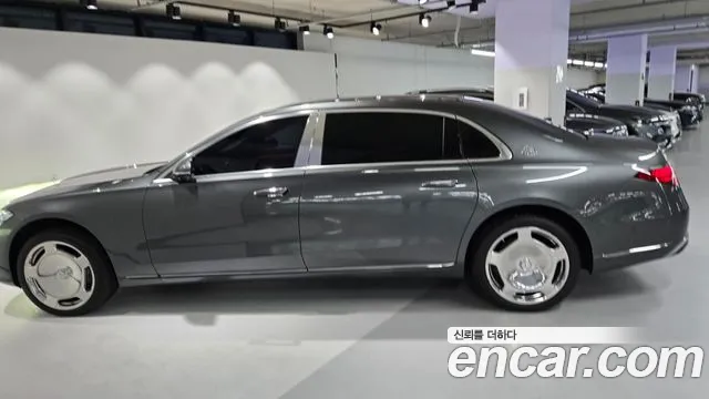 Mercedes-Benz S-Class — Фото автомобиля 8