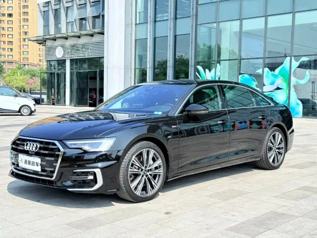 Фотография автомобиля — Audi A6L