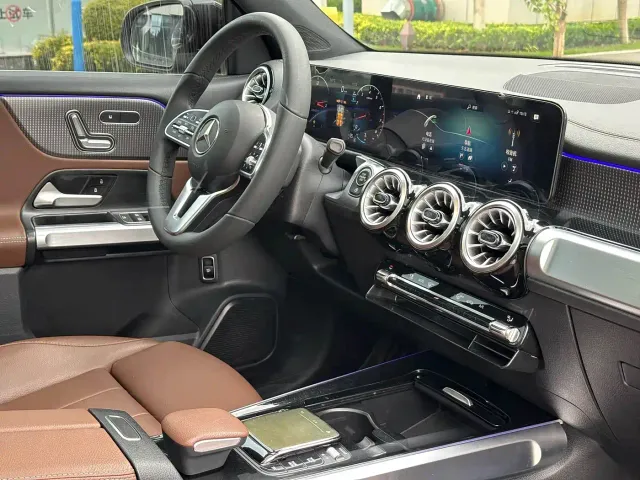 Mercedes-Benz GLB-Class — Фото автомобиля 10