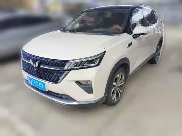 Фотография автомобиля — Wuling Asta