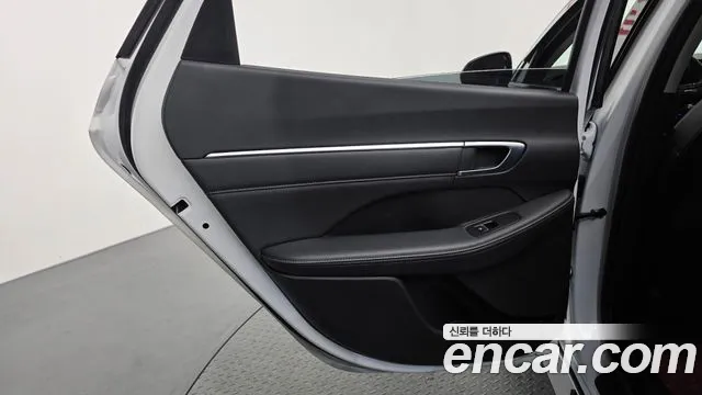 Hyundai Sonata Sonata Edge(DN8) 2.0 LPG(Коммерческий) — Фото автомобиля 25