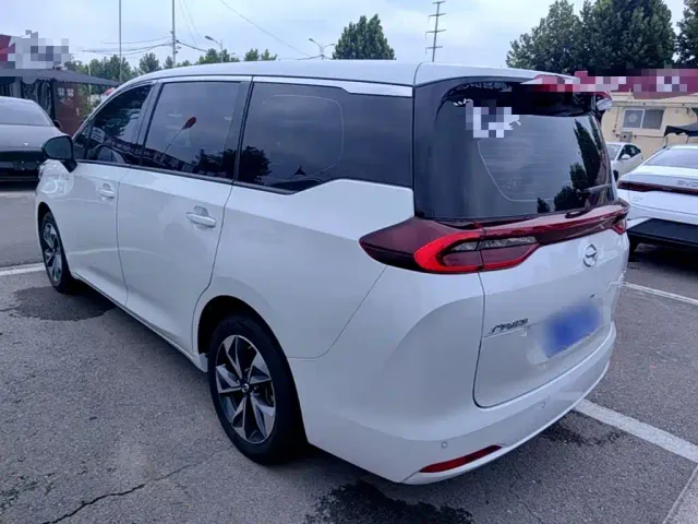 GAC Trumpchi M6 — Фото автомобиля 4