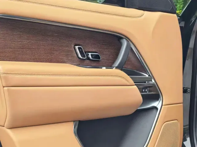 Land Rover Range Rover — Фото автомобиля 10
