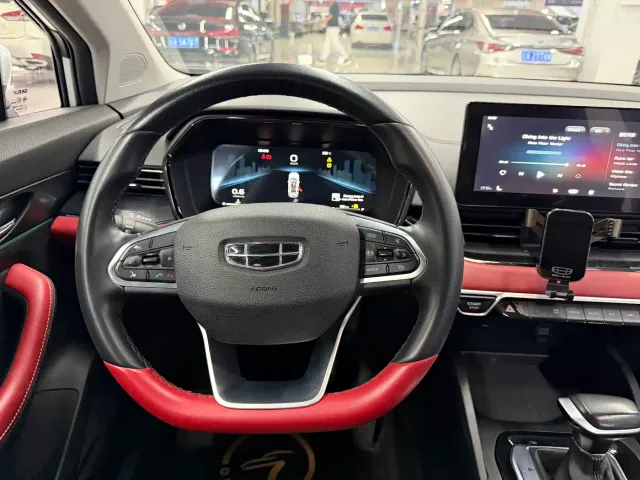 Geely Emgrand S — Фото автомобиля 13