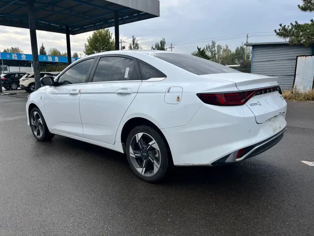 Geely Emgrand L — Фото автомобиля 13