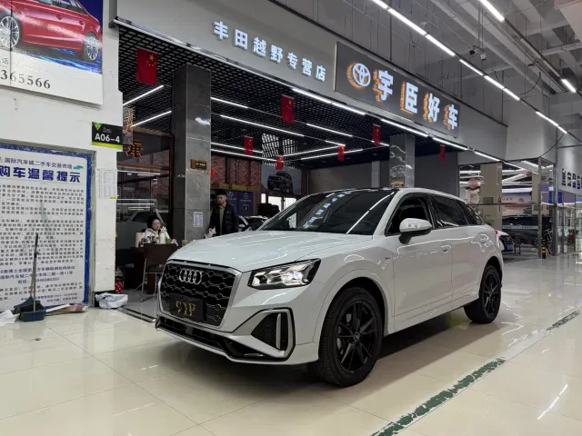 Фотография автомобиля — Audi Q2L