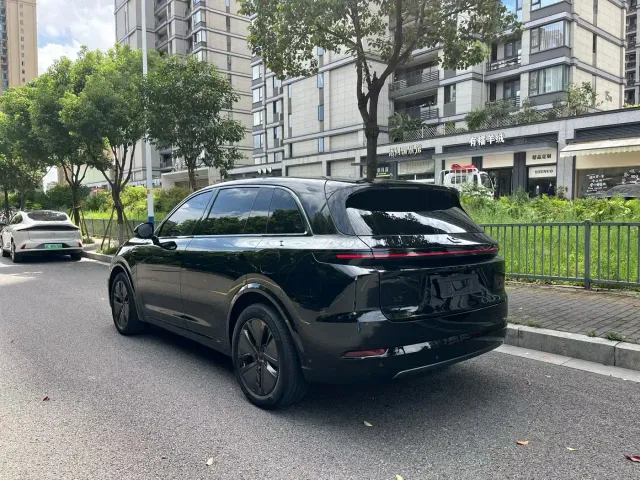 Li Auto L7 — Фото автомобиля 5