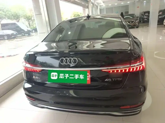 Audi A6L — Фото автомобиля 5